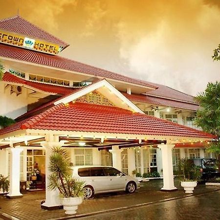 Urbanview Hotel Crown Tasikmalaya By Reddoorz Dış mekan fotoğraf